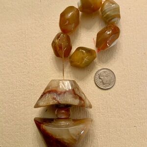 Only lot..semi precise stone